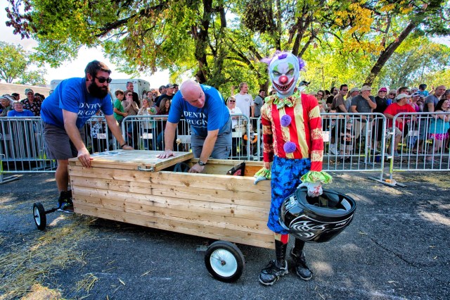 Denton DoDead Coffin race entrant1